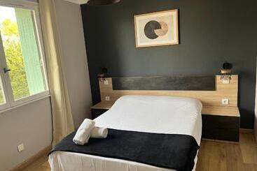 فندق L'Eau Des Collines