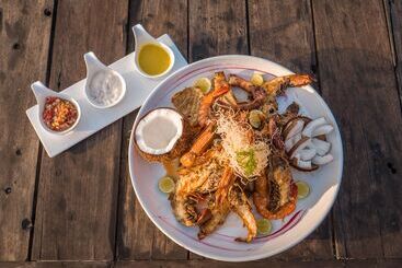 هتل Nungwi Beach Resort By Turaco