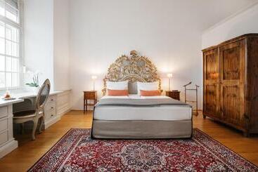 هتل Schloss Leopoldskron