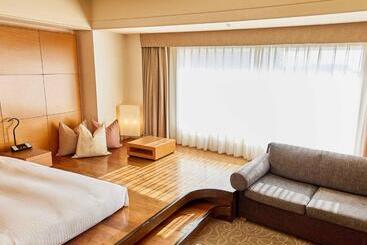 Urayasu Brighton Hotel Tokyo Bay