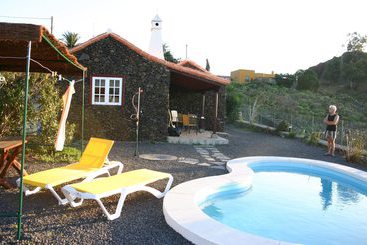 بيت ريفى Casa Pedro III