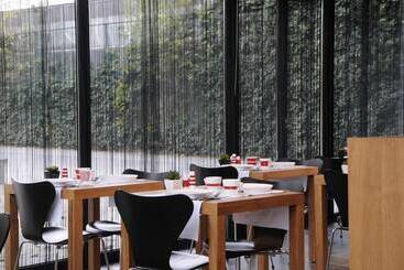 아파트호텔 Corbie Lommel