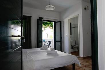 Eva Suites & Apartments