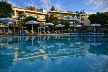 Отель Dassia Holiday Club