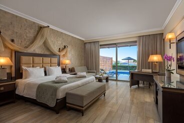 호텔 La Marquise Luxury Resort Complex