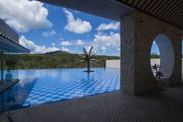 هتل Oriental Hills Okinawa