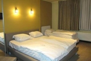 Отель P6 Antwerp