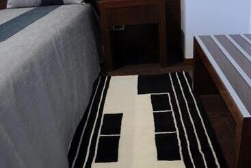 هتل Portas De Santa Rita