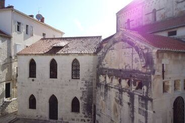 هتل Bed And Breakfast Vanjaka