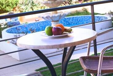 아파트 Sunrise Village Hotel   All Inclusive