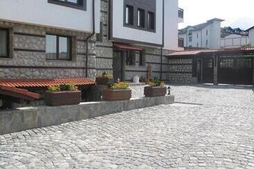 Winslow Elegance Apartments