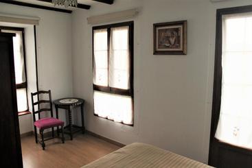 Apartamentos Maite