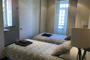 민박 Camelia Rooms