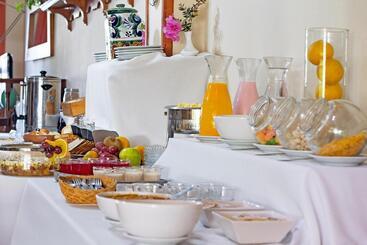 فندق فئة نجمة واحدة L Hirondelle   Adults Only