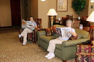 בית מלון כפרי Hampton Inn & Suites Murray