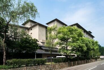 Kinosaki Onsen Nishimuraya Hotel Shogetsutei