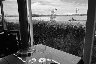 ホテル L Auberge De La Pointe