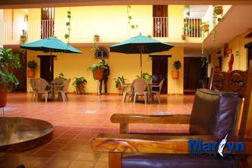 ホテル Marlyn Downtown