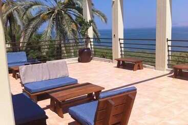 בית מלון כפרי Ohalo Manor