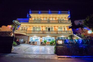 בית מלון כפרי Pontikonisi