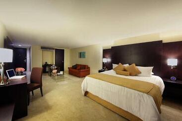 בית מלון כפרי Wyndham Garden Panama City