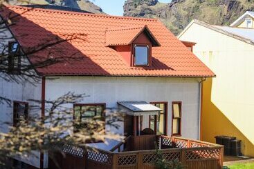 هتل Lava Guesthouse