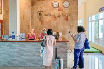 בית מלון כפרי Royal Hill Satun