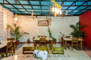 Отель Yorkshire Inn