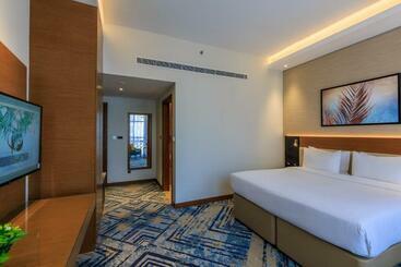 S19 Hotel Al Jaddaf Metro Station