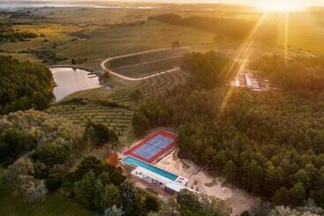 هتل Luz Culinary Wine Lodge