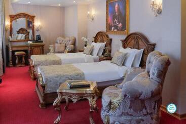 هتل Prezident Palace Belgrade   Adults Only