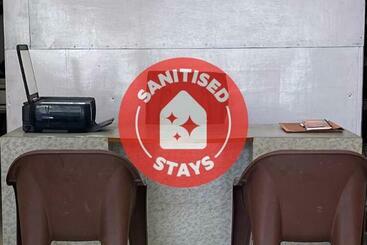 فندق Spot On 82192 Chint Guest House