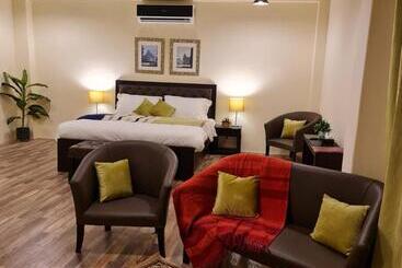 هتل The Mandarin Inn