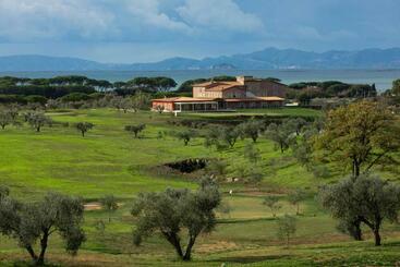 هتل Riva Toscana Golf Resort & Spa
