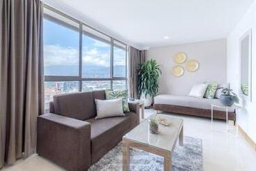 Alcazar De Oviedo By Ee Hoteles