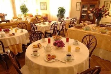 Отель Eden Riviera