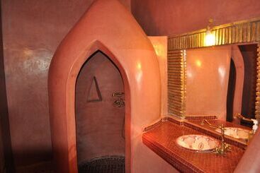 Отель Kasbah Leila