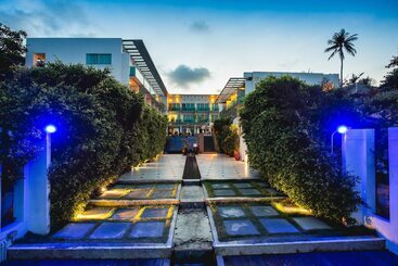 فندق Kc Beach Club & Pool Villas