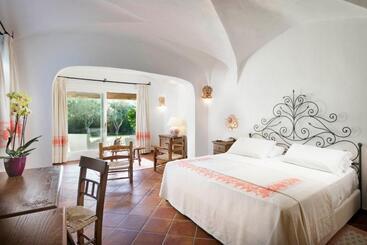 בית מלון כפרי La Rocca Resort & Spa