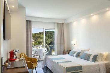 בית מלון כפרי La Rocca Resort & Spa