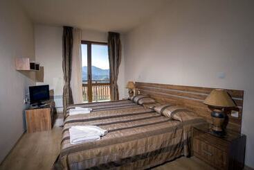 בית מלון כפרי Perelik Palace