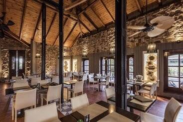 호텔 Pinares Del Cerro Resort & Suites