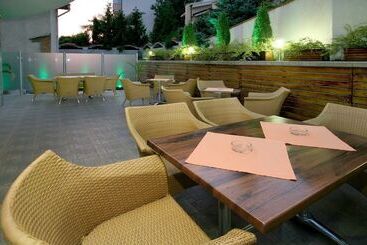 בית מלון כפרי Riverside Family