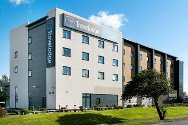 호텔 Travelodge Liverpool Stonedale Park