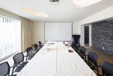 فندق Villa Los Candiles