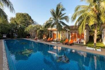 Phuket Sea Resort Sha Extra Plus