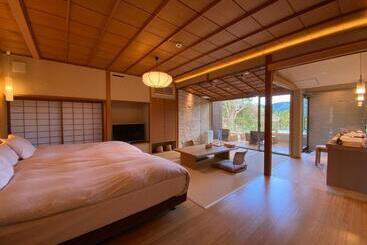 Kaiseki Ryokan Ashikari