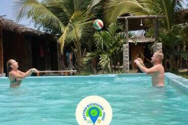 צימר Saigon Backpackers Hostel