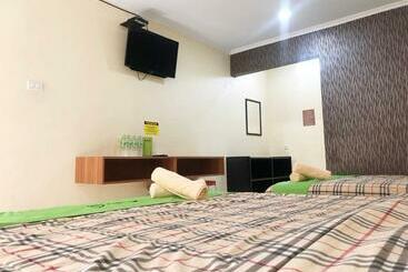 هتل Bamboe Inn 2 Homestay