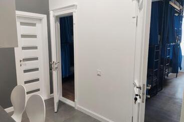 旅馆 хостел с террасой в центре